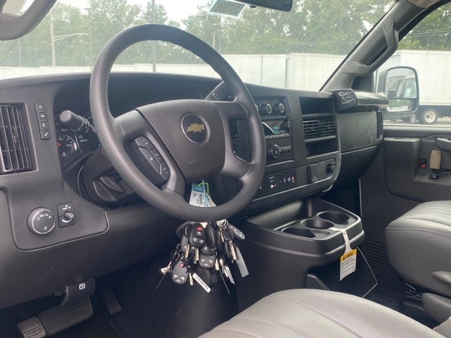 2025 Chevrolet Express 2500 Work Van Cargo