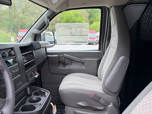 2026 Chevrolet Express 2500 Work Van Cargo