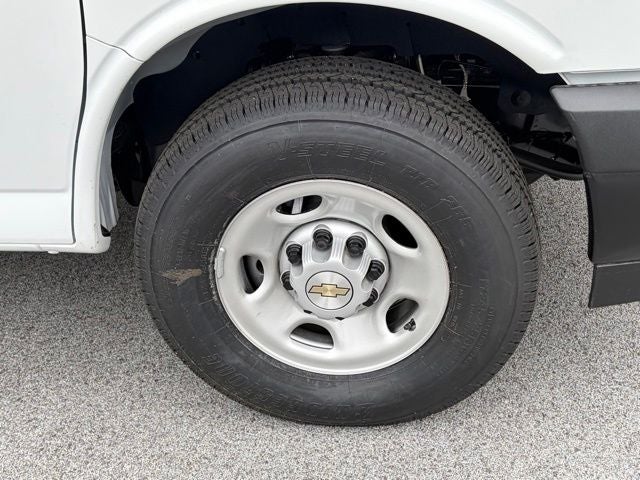 2026 Chevrolet Express 2500 Work Van Cargo