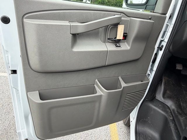 2026 Chevrolet Express 2500 Work Van Cargo