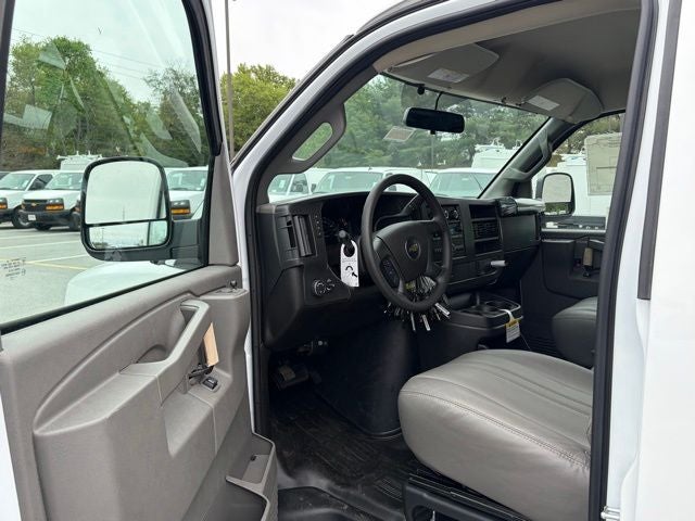 2026 Chevrolet Express 2500 Work Van Cargo