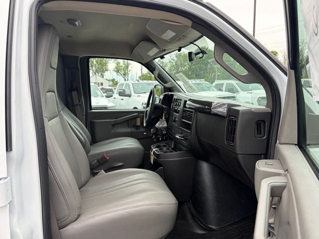 2026 Chevrolet Express 2500 Work Van Cargo