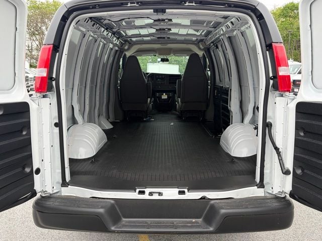 2026 Chevrolet Express 2500 Work Van Cargo