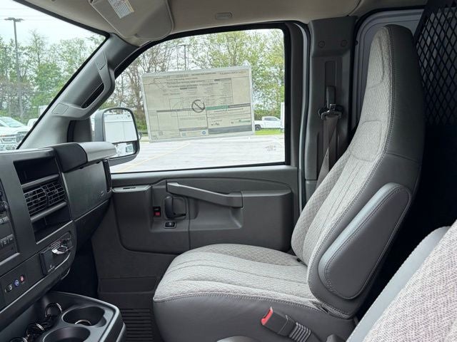 2026 Chevrolet Express 2500 Work Van Cargo