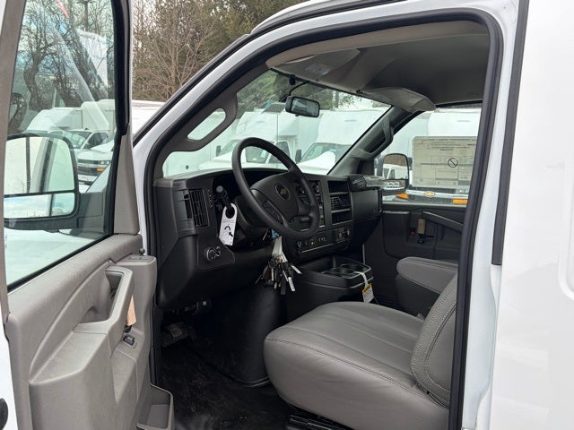 2025 Chevrolet Express 2500 Work Van Cargo