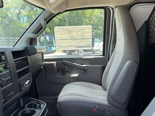 2026 Chevrolet Express 2500 Work Van Cargo