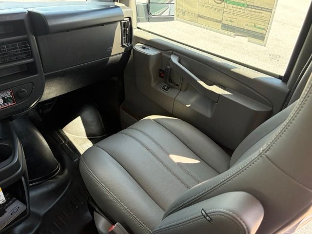 2026 Chevrolet Express 3500 Work Van Cargo