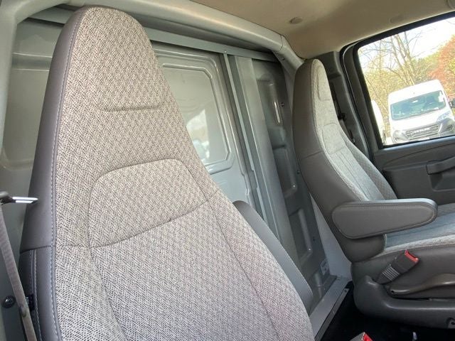 2024 GMC Savana 3500 Work Van