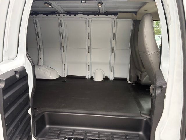 2026 GMC Savana 2500 Work Van