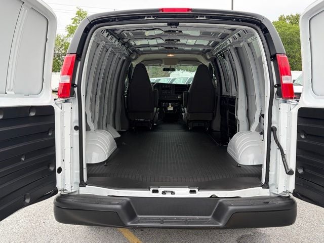 2026 GMC Savana 2500 Work Van