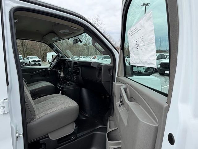 2026 GMC Savana 2500 Work Van