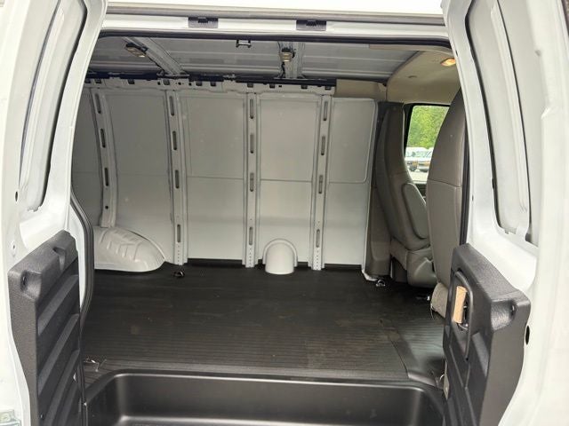 2026 GMC Savana 2500 Work Van