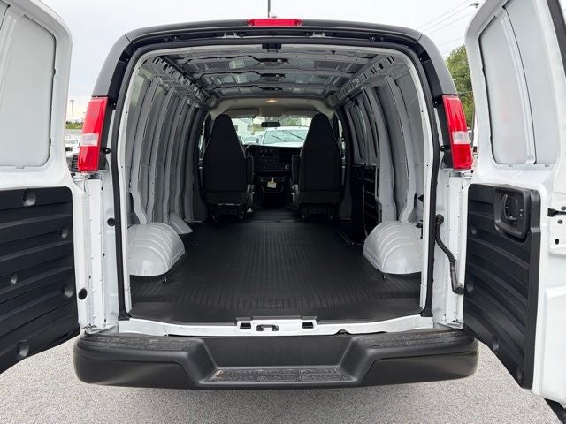 2026 GMC Savana 2500 Work Van