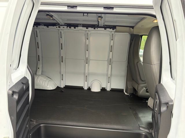 2026 GMC Savana 2500 Work Van