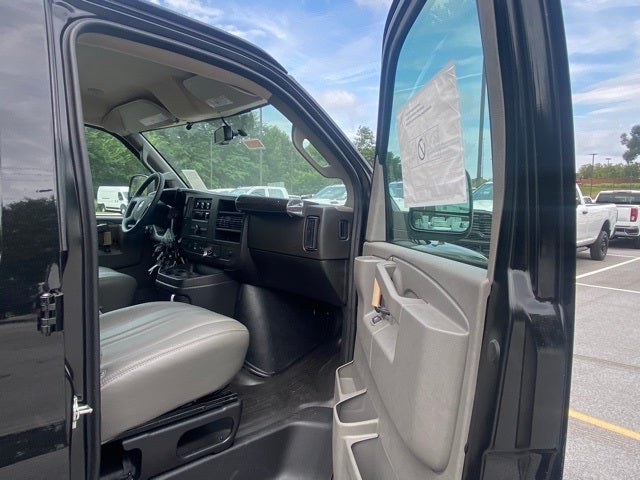 2025 GMC Savana 3500 CUTAWAY CUTAWAY