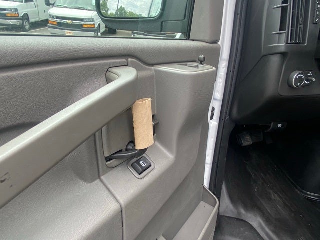 2025 Chevrolet Express 3500 Cutaway Cutaway