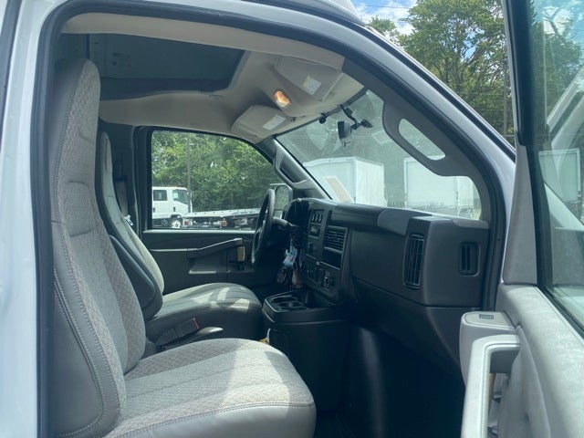 2025 Chevrolet Express 3500 Cutaway Cutaway
