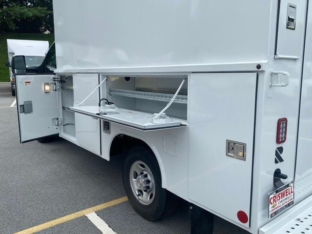 2025 Chevrolet Express 3500 Cutaway Cutaway