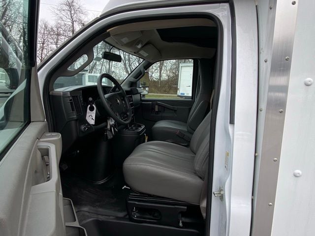 2025 Chevrolet Express 3500 Cutaway Cutaway