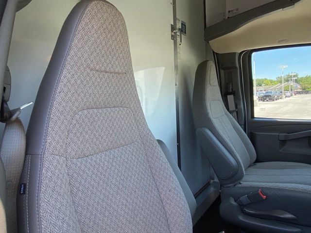 2026 Chevrolet Express 3500 Work Van Cutaway