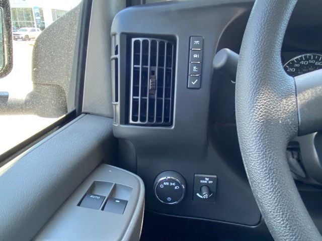 2026 Chevrolet Express 3500 Work Van Cutaway