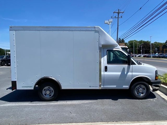 2026 Chevrolet Express 3500 Work Van Cutaway