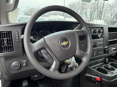 2025 Chevrolet Express 3500 Work Van Cutaway