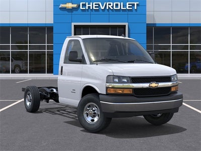 2025 Chevrolet Express 3500 Work Van Cutaway