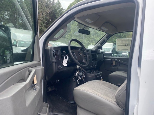 2025 Chevrolet Express 3500 Cutaway Cutaway