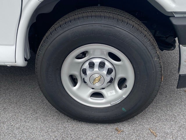 2025 Chevrolet Express 3500 Cutaway Cutaway