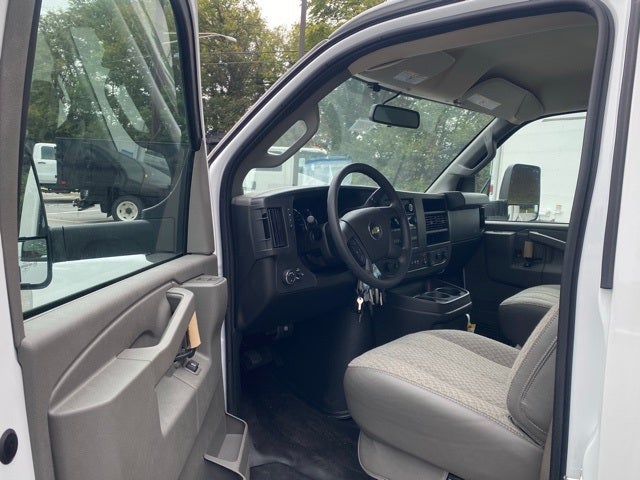 2025 Chevrolet Express 3500 Cutaway Cutaway