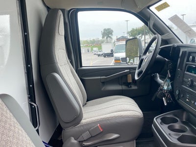 2025 Chevrolet Express 3500 Cutaway Cutaway