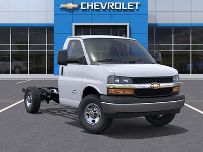 2026 Chevrolet Express 3500 Work Van Cutaway