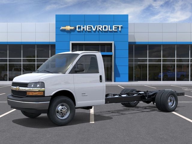 2026 Chevrolet Express 3500 Work Van Cutaway