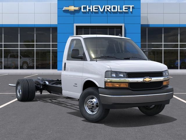 2026 Chevrolet Express 3500 Work Van Cutaway