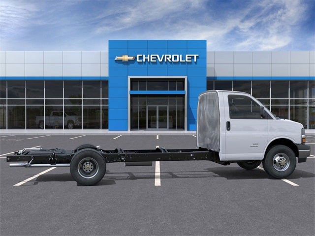 2026 Chevrolet Express Cutaway 4500 Series