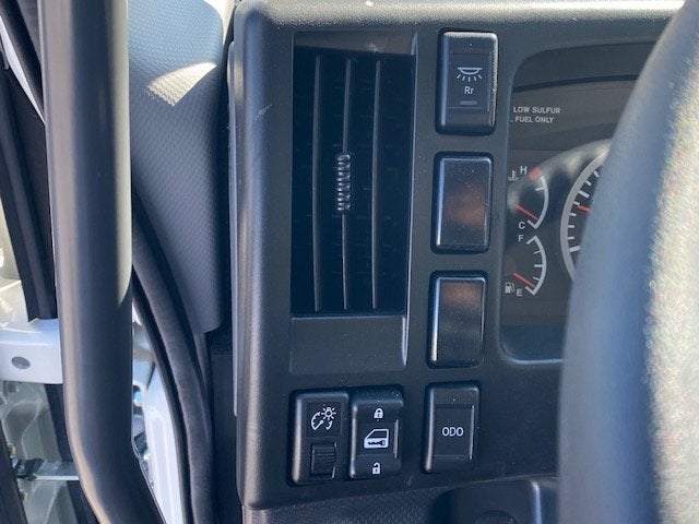 2025 Isuzu FTR MT5G4 212" Wheelbase