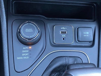 2022 Jeep Cherokee Latitude Lux