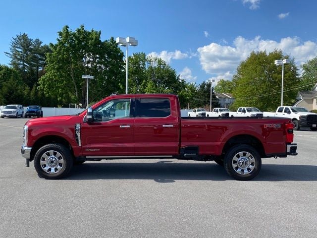 2025 Ford F-350SD Lariat