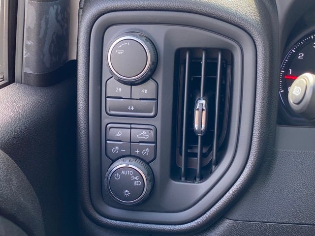 2025 Chevrolet Silverado 3500HD Work Truck w/upfit