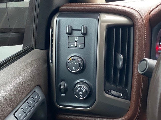 2016 Chevrolet Silverado 3500HD High Country