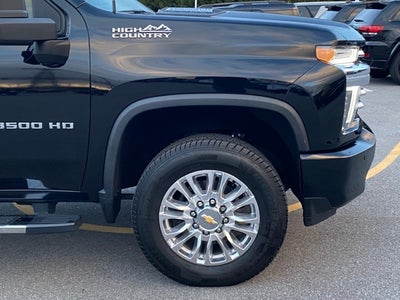 2023 Chevrolet Silverado 3500HD High Country Z71