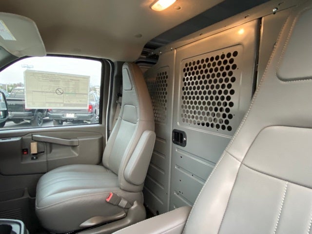 2025 Chevrolet Express 2500 Work Van Cargo