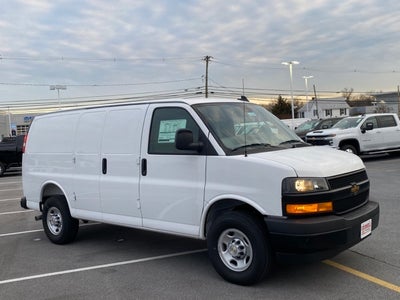 2025 Chevrolet Express 2500 Work Van Cargo