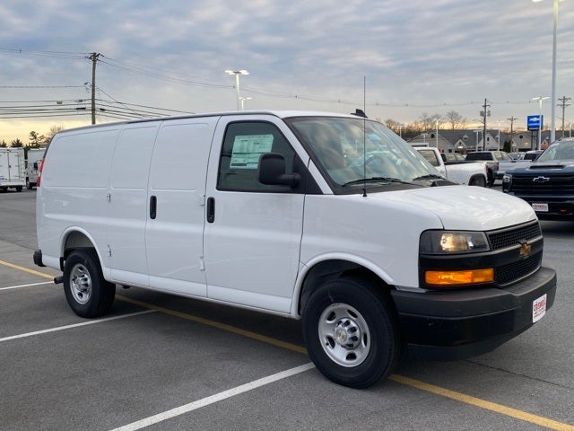 2025 Chevrolet Express 2500 Work Van Cargo