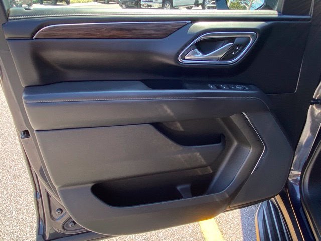 2023 Chevrolet Suburban LS