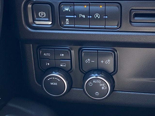 2023 Chevrolet Suburban LS