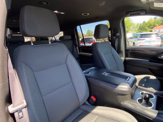 2023 Chevrolet Suburban LS