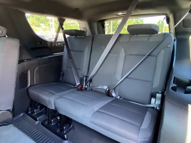 2023 Chevrolet Suburban LS
