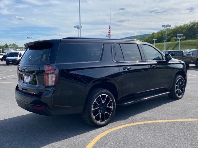 2024 Chevrolet Suburban RST